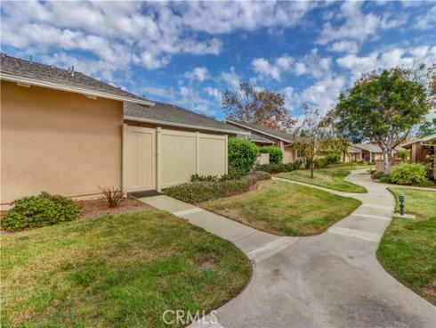 8566 Sierra 911-C , Huntington Beach, CA