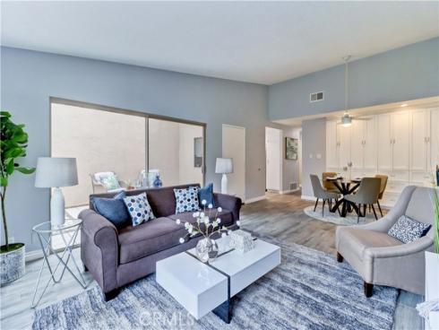 8566 Sierra 911-C , Huntington Beach, CA