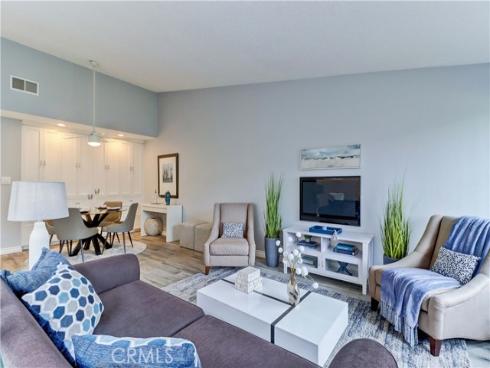 8566 Sierra 911-C , Huntington Beach, CA