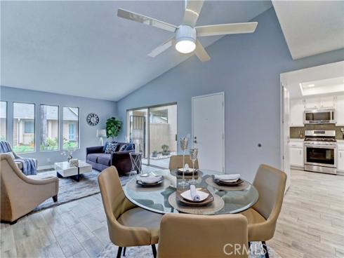 8566 Sierra 911-C , Huntington Beach, CA