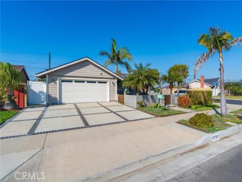 17761  Still Harbor   Lane, Huntington Beach, CA