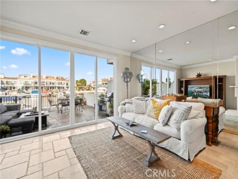 3889 Aruba , Huntington Beach, CA