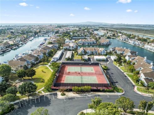 3889 Aruba , Huntington Beach, CA