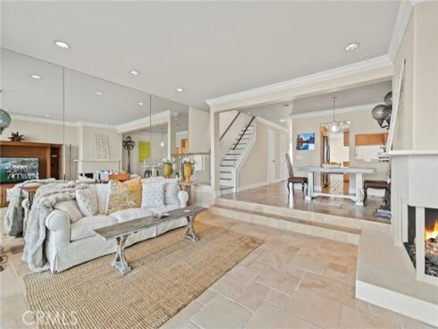 3889 Aruba , Huntington Beach, CA