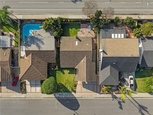 21091  Chubasco  , Huntington Beach, CA