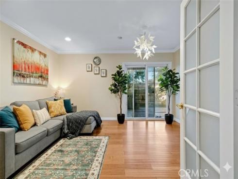 18202 Beach Boulevard, Huntington Beach, CA