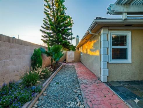 18202 Beach Boulevard, Huntington Beach, CA