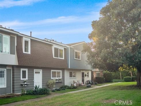 8125 Pawtucket , Huntington Beach, CA