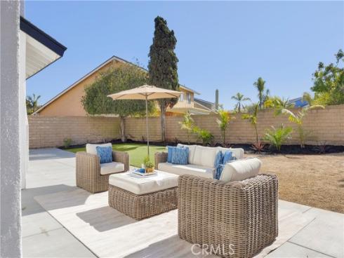 5852 Bellfield Lane, Huntington Beach, CA