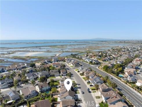 5852 Bellfield Lane, Huntington Beach, CA