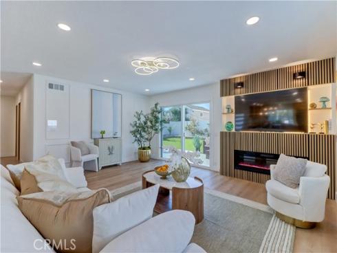 19691 Canberra Lane, Huntington Beach, CA