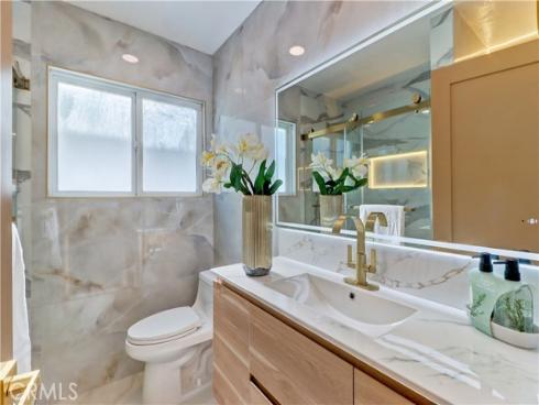 19691 Canberra Lane, Huntington Beach, CA