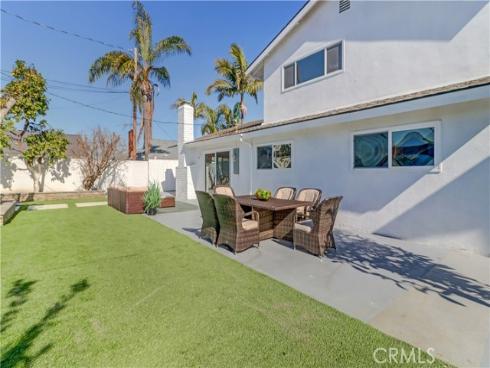 19691 Canberra Lane, Huntington Beach, CA