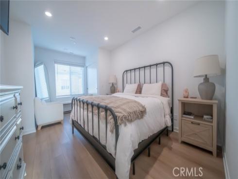 17952 Seaglass Drive, Huntington Beach, CA