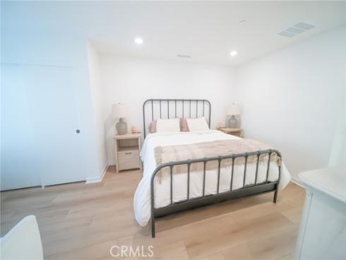 17952 Seaglass Drive, Huntington Beach, CA