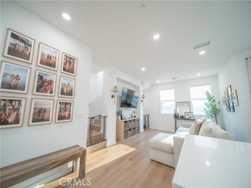 17952 Seaglass Drive, Huntington Beach, CA