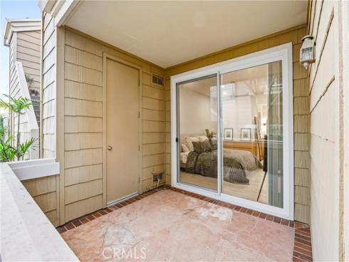 7322 Yellowtail Drive 104 , Huntington Beach, CA