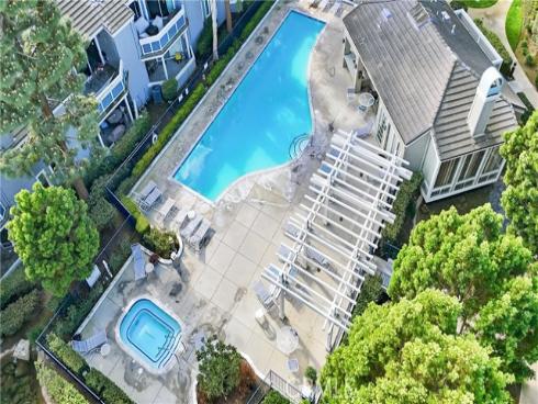 7322 Yellowtail Drive 104 , Huntington Beach, CA