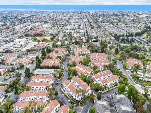 7322 Yellowtail Drive 104 , Huntington Beach, CA