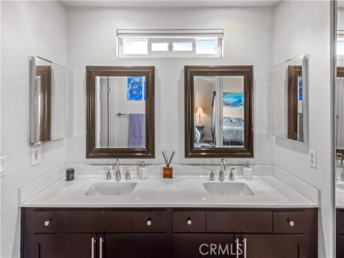 706 Oceanhill , Huntington Beach, CA