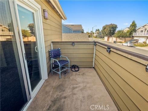 706 Oceanhill , Huntington Beach, CA