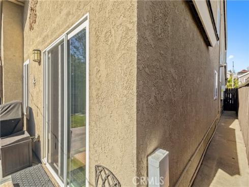 706 Oceanhill , Huntington Beach, CA