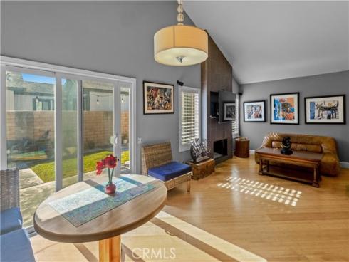 706 Oceanhill , Huntington Beach, CA