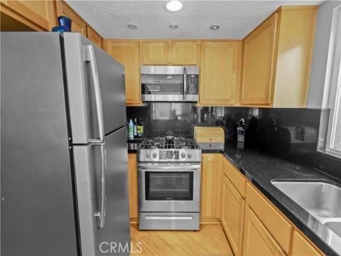 706 Oceanhill , Huntington Beach, CA