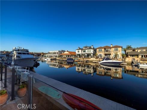 16572 Grimaud , Huntington Beach, CA