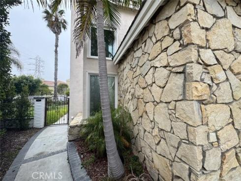 21231 Dove Circle, Huntington Beach, CA