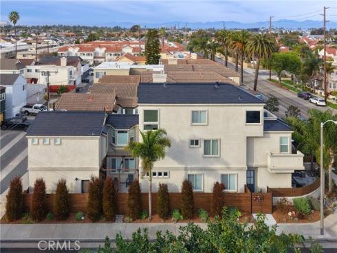 1201  Delaware   Street, Huntington Beach, CA