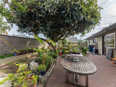 22042  Catalina   Circle, Huntington Beach, CA