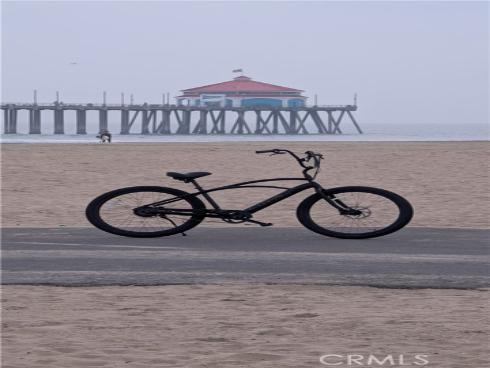 22042  Catalina   Circle, Huntington Beach, CA