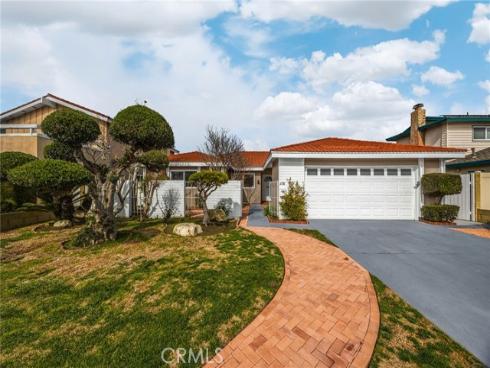 6781  Bridgewater  , Huntington Beach, CA