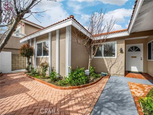 6781  Bridgewater  , Huntington Beach, CA