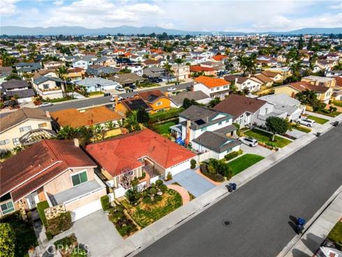 6781  Bridgewater  , Huntington Beach, CA