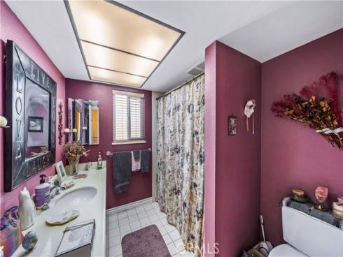 427  21st  , Huntington Beach, CA