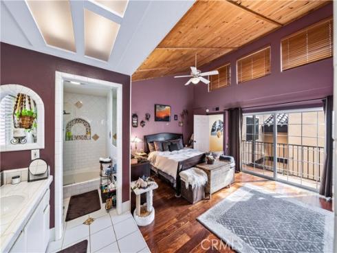 427  21st  , Huntington Beach, CA