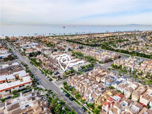 427  21st  , Huntington Beach, CA