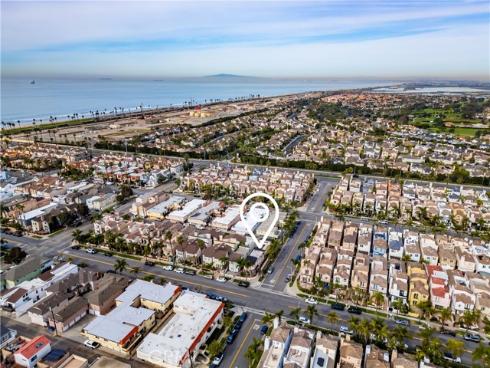 427  21st  , Huntington Beach, CA