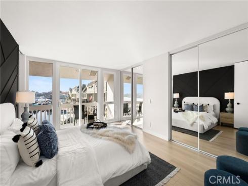 16435  Harbour  13  Lane, Huntington Beach, CA