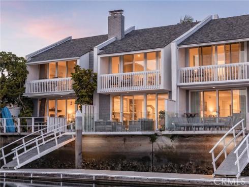 16435  Harbour  13  Lane, Huntington Beach, CA