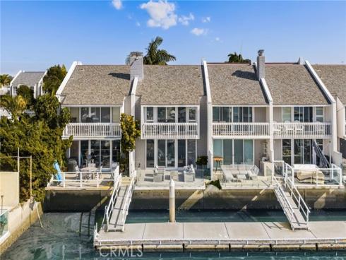 16435  Harbour  13  Lane, Huntington Beach, CA