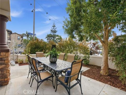 1202  Huntington   Street, Huntington Beach, CA