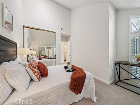 3592  Windspun  , Huntington Beach, CA