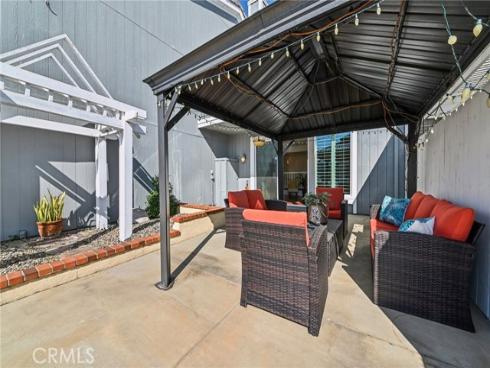 3592  Windspun  , Huntington Beach, CA