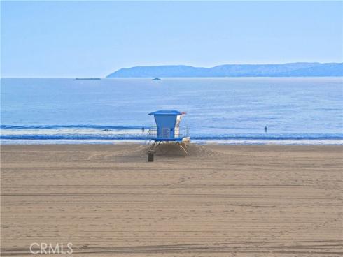 320  15th  , Huntington Beach, CA