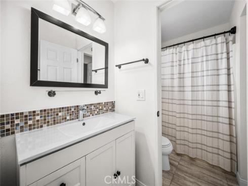 19880  Berkshire  , Huntington Beach, CA