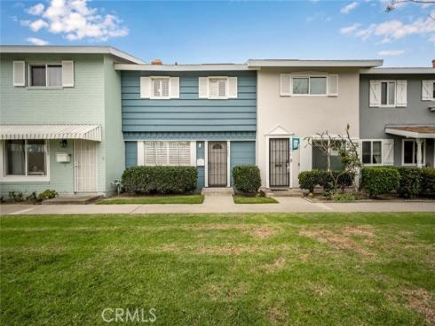 19880  Berkshire  , Huntington Beach, CA