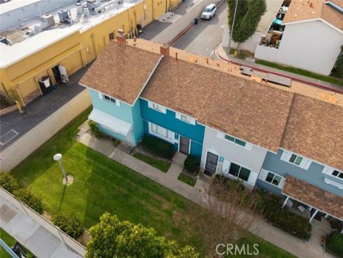 19880  Berkshire  , Huntington Beach, CA